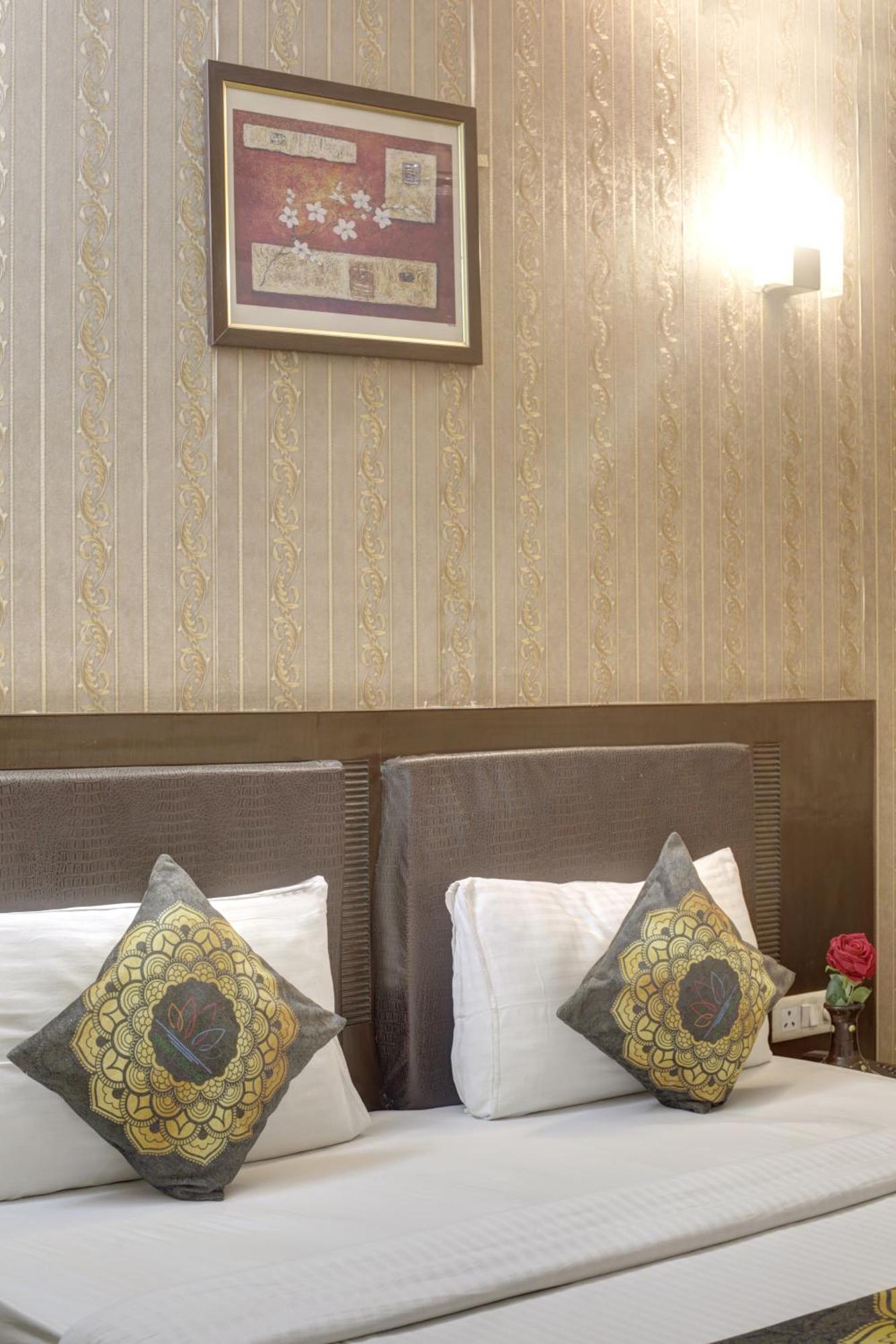 Hotel Venus Plaza ニューデリー エクステリア 写真