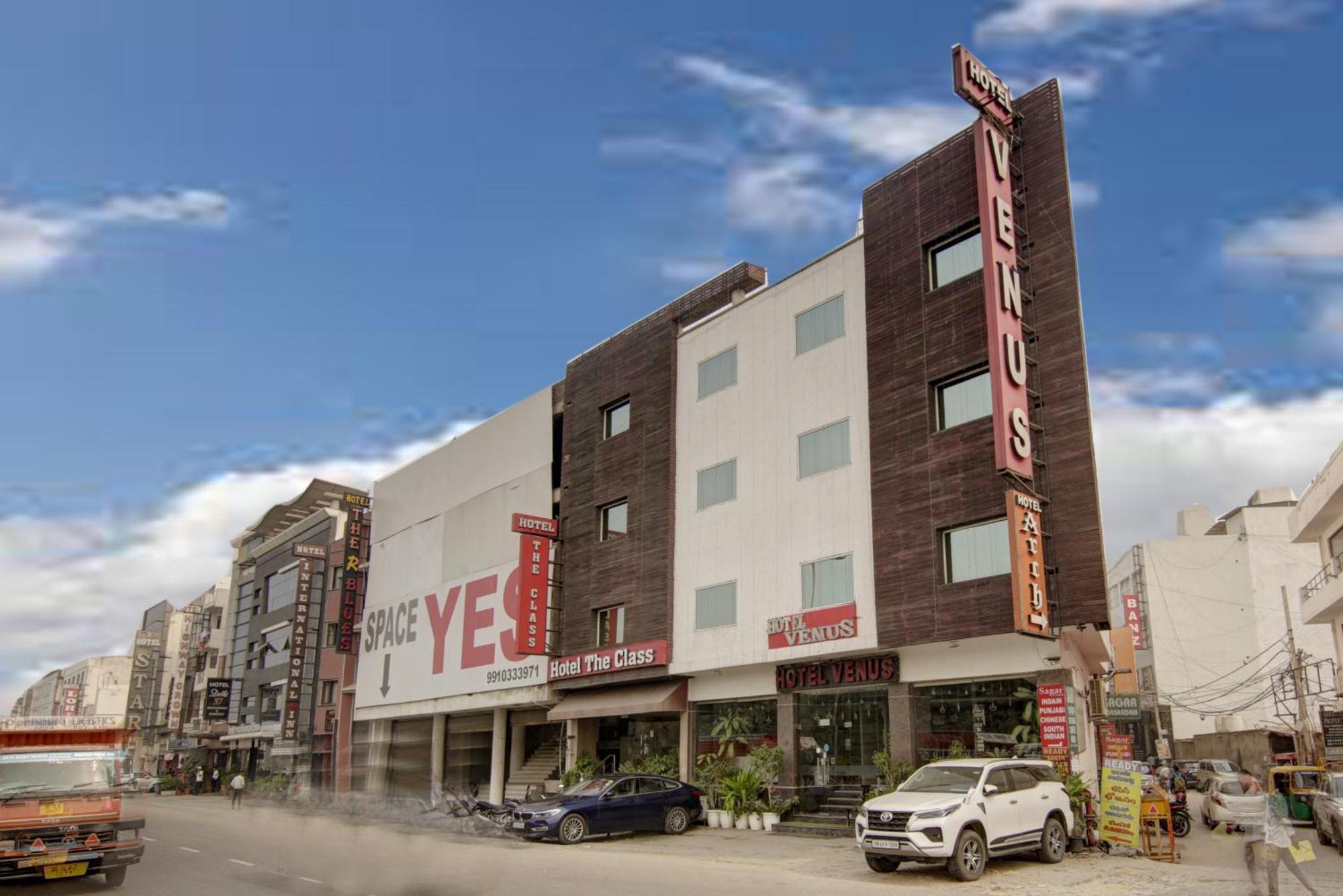 Hotel Venus Plaza ニューデリー エクステリア 写真